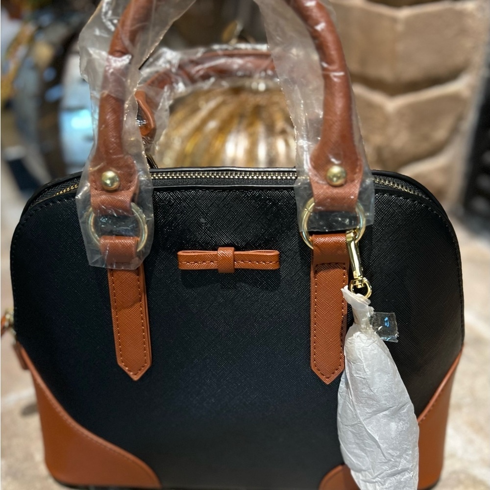 The Danbury Mint, D&T The Bridgette
Handbag.